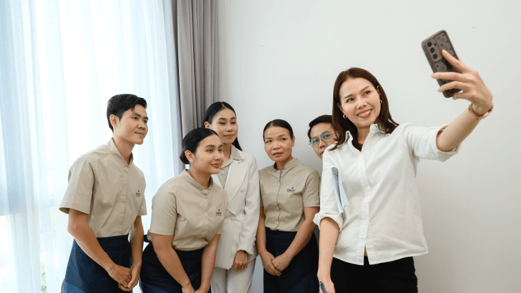 ทีมงานที่เป็นมิตรและใส่ใจ